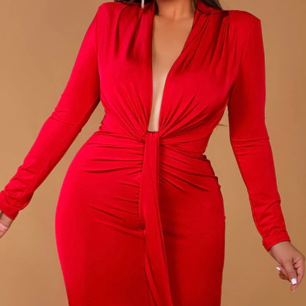 ELECTRA SEXY MIDI DRESS IN RED